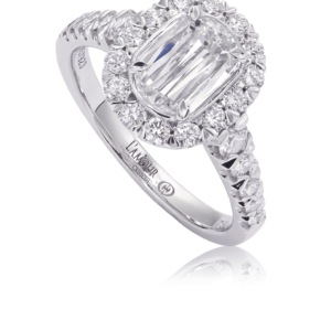 Elegant Engagement Ring with Round Diamond Setting in 18K White Gold